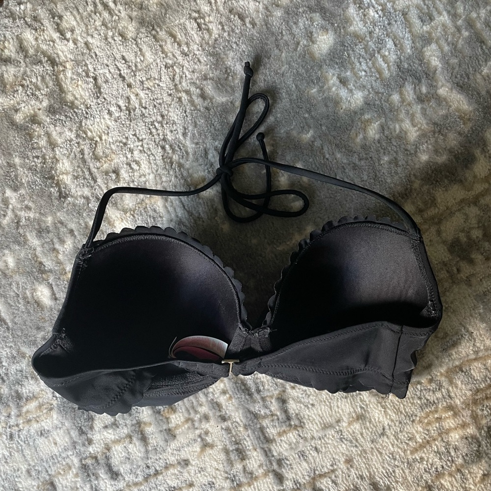Victoria’s Secret Swim Top - Picture 2 of 3